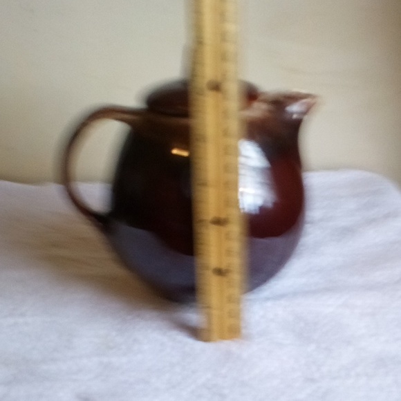 Hull brown drip 2 quart teapot in excellent condition circa 1970 - Picture 8 of 8